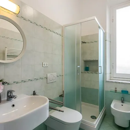 Amiado Apartment With Sea View Balcony - Happy Rentals 아파트 라바냐
